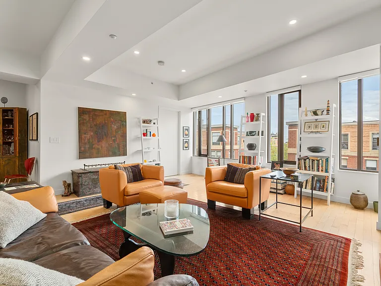1313 Washington St #608 — Photo 4