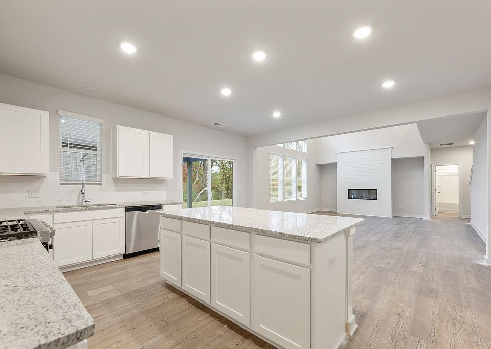 1st image of 7130 Carruthers Way