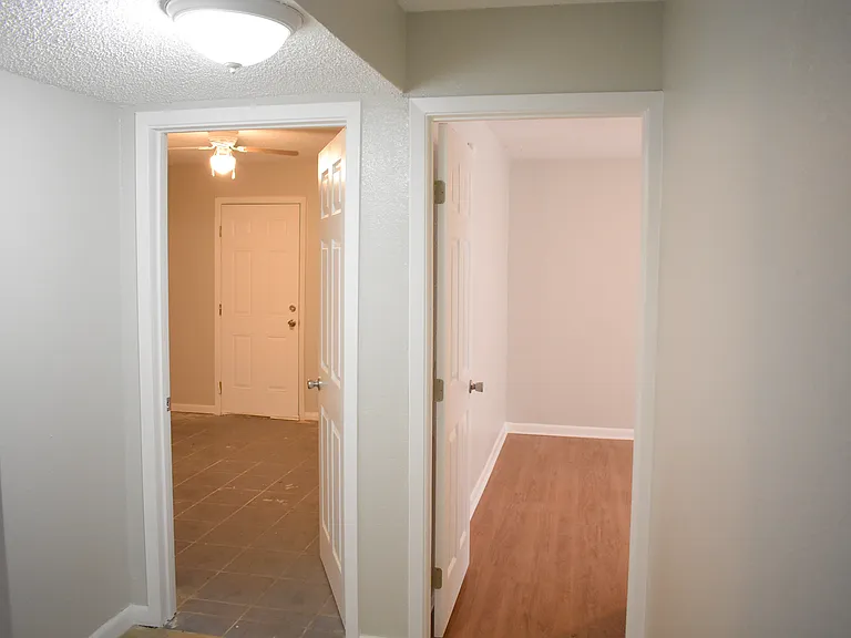 2433 Woden Rd #4 — Photo 12