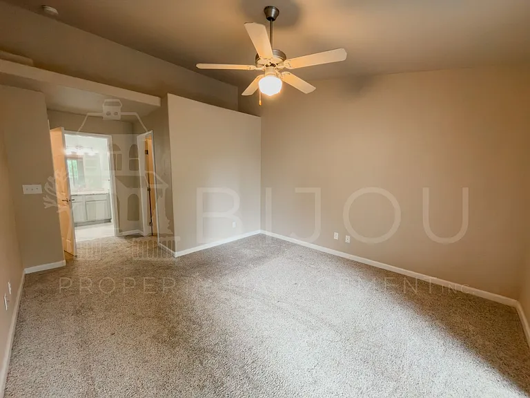6925 Ash Creek Hts #203 — Photo 4