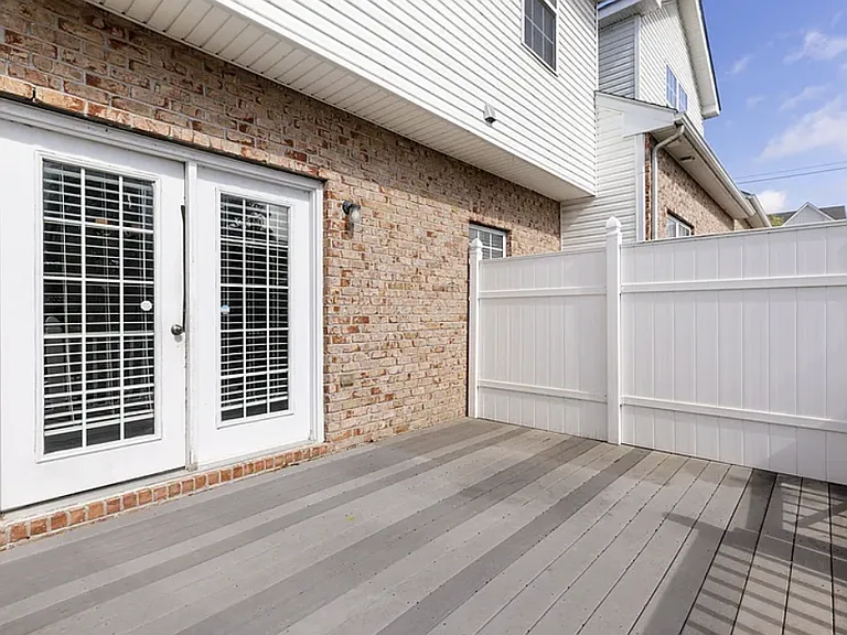 605 Spence Enclave Way — Photo 32