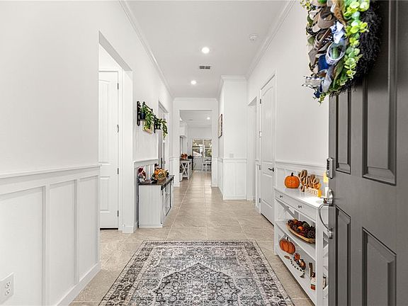 3rd image of 8403 SW 58TH LOOP