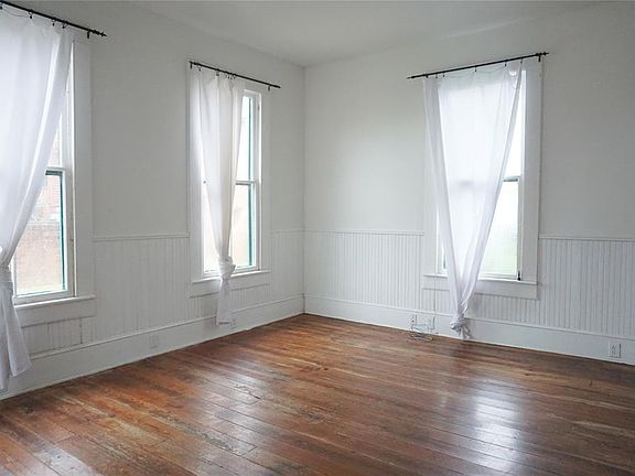 5th image of 409 16th St