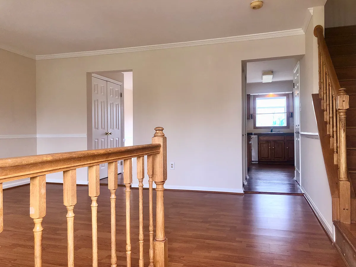 Building Photo - 460 Watson Ct