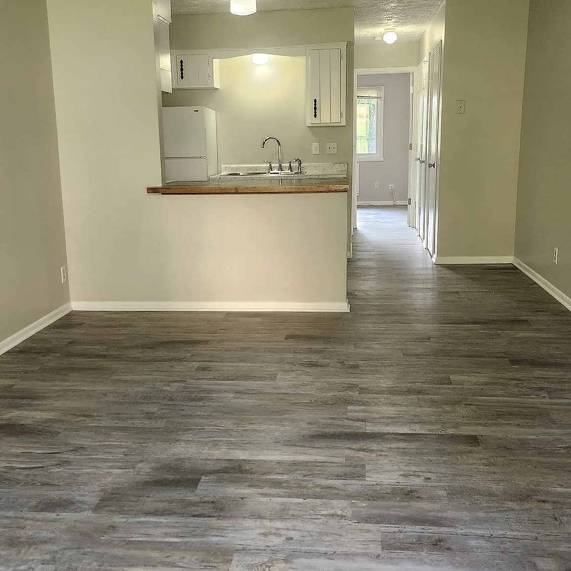 1 bed, 650 sqft, $700 — Photo 2
