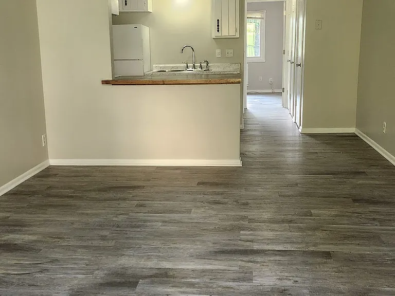 5609 S 14th St #2 — Photo 2