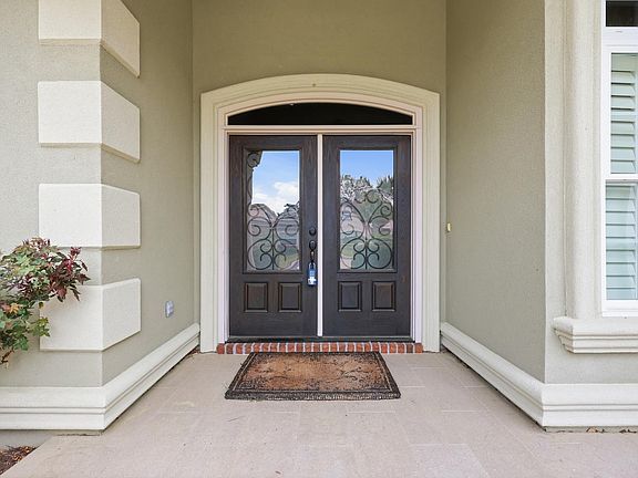 3rd image of 635 Edge Creek Dr.