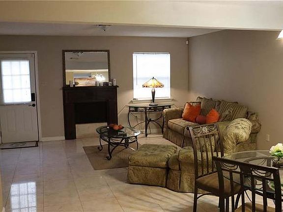 3rd image of 5644 Tullis Dr