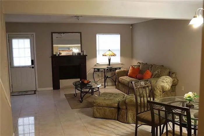 5644 Tullis Dr — Photo 3