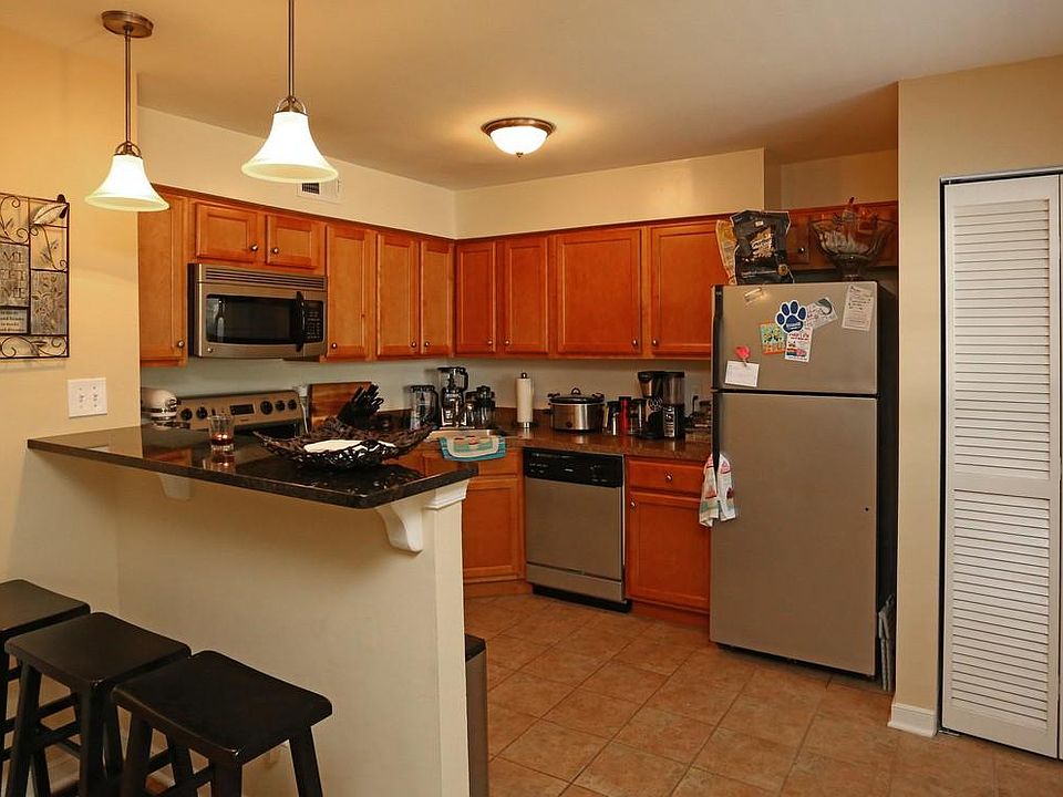 1st image of 151 Yeardley Dr