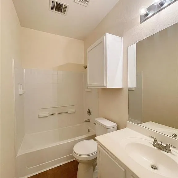 18208 Maxa Dr — Photo 9
