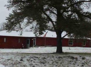 8523 S Brinton Rd, Blanchard, MI 49310