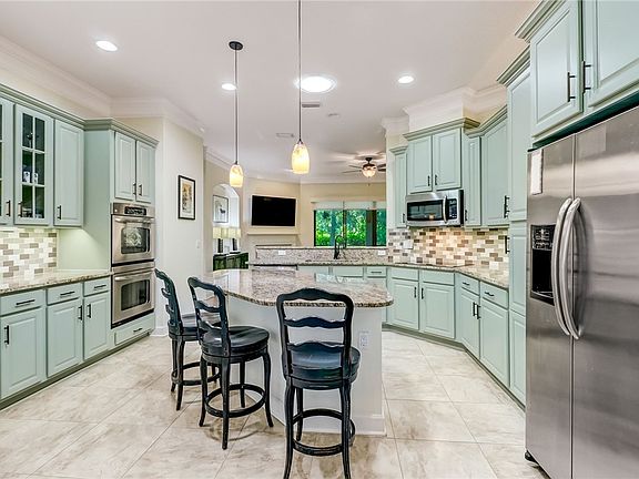 2nd image of 512 Spanish Way W