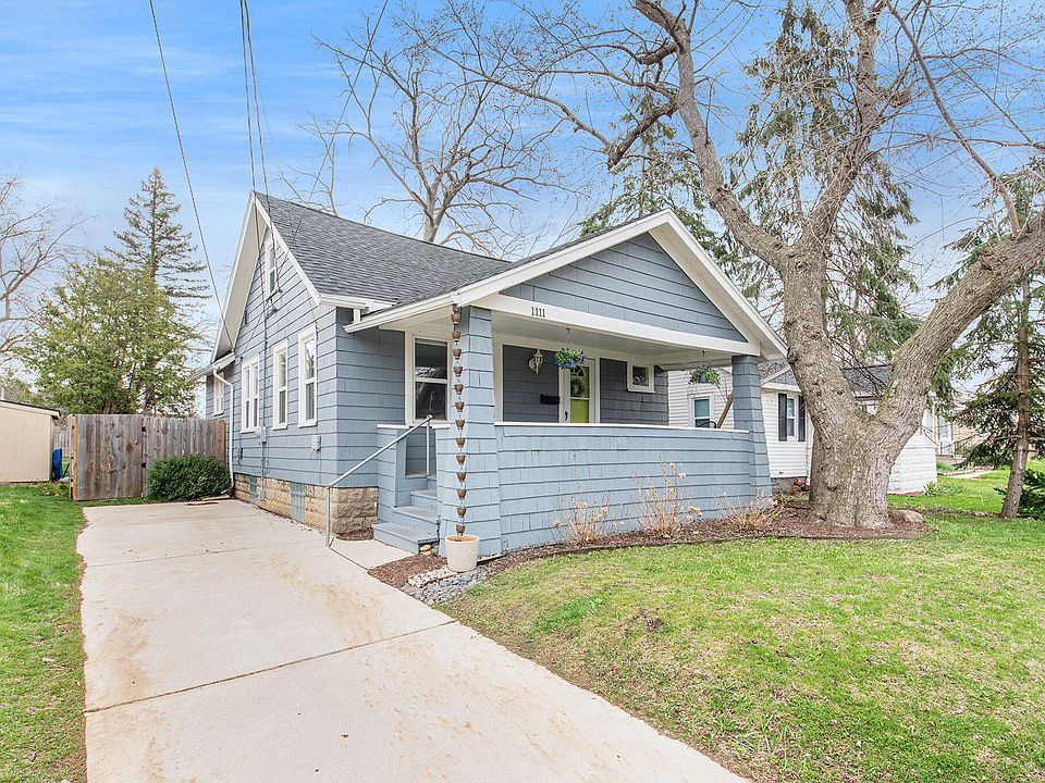 1111 Hazen St SE, Grand Rapids, MI 49507 Zillow