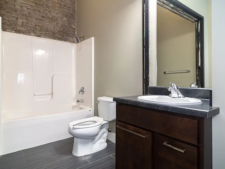 The Junction Apartments — Photo 9