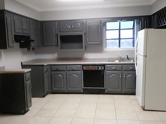 2nd image of 1698 Beaver Trail Dr