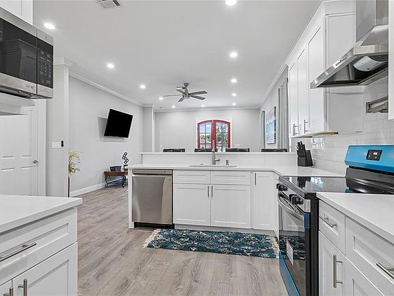 4th image of 3126 Saint Bernard Ave
