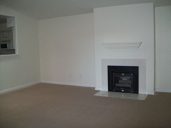 3rd image of 273 N Lamb Blvd