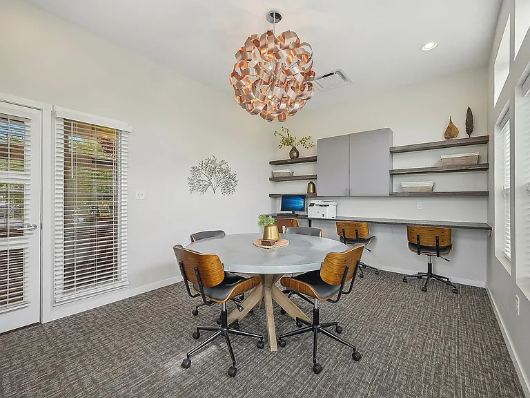 Business Center & Co-Working Space