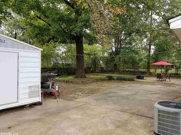 4th image of 4006 S Holly St