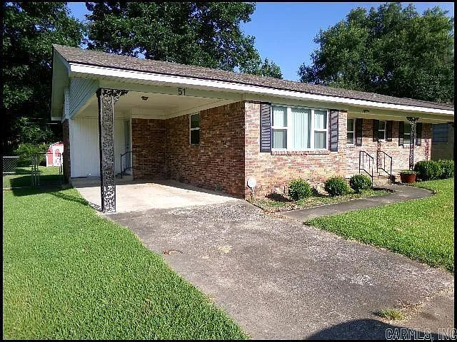 51 Meadowbrook Dr — Photo 4