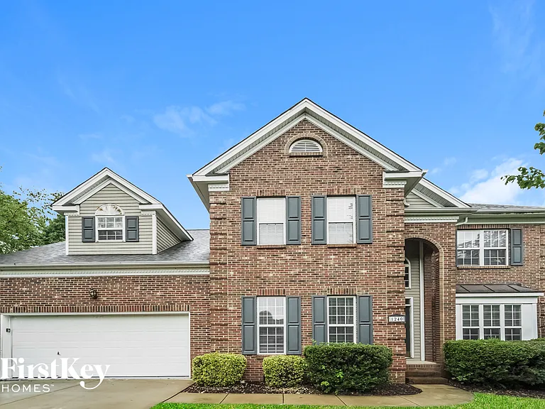 1240 Blackstone Ct NW — Photo 2