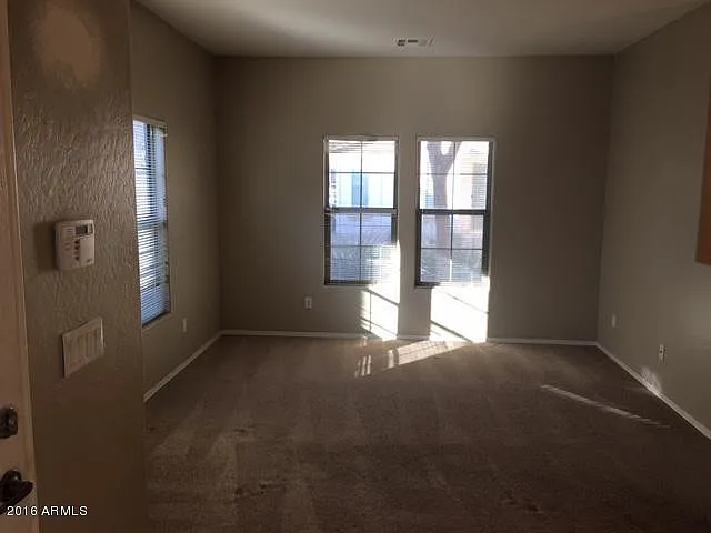 17730 W Banff Ln — Photo 5
