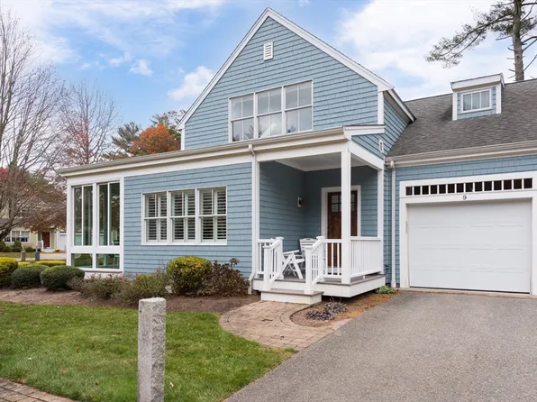 9 Hathaway Pond Cir Unit 9, Rochester, MA 02770