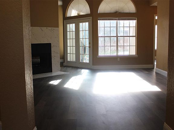 2nd image of 3402 Los Alamos Ln