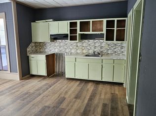 319 Race St APT A, Chittenango, NY 13037