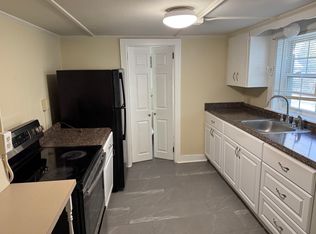 76 High St APT 7, Exeter, NH 03833