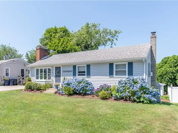 85 Treasure Rd, Narragansett, RI 02882