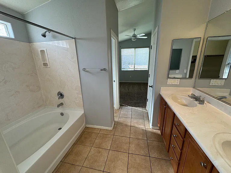 6590 E Cooperstown Dr — Photo 26