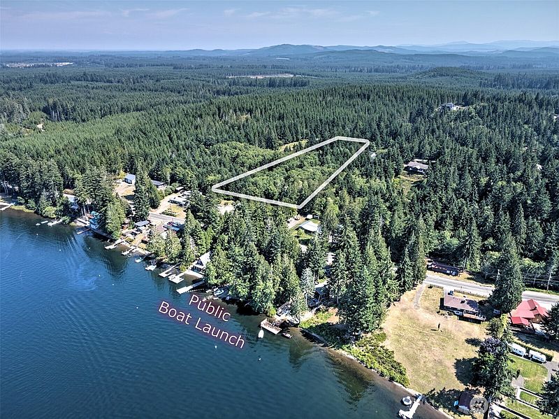 2nd image of 221 W Little Nahwatzel Drive