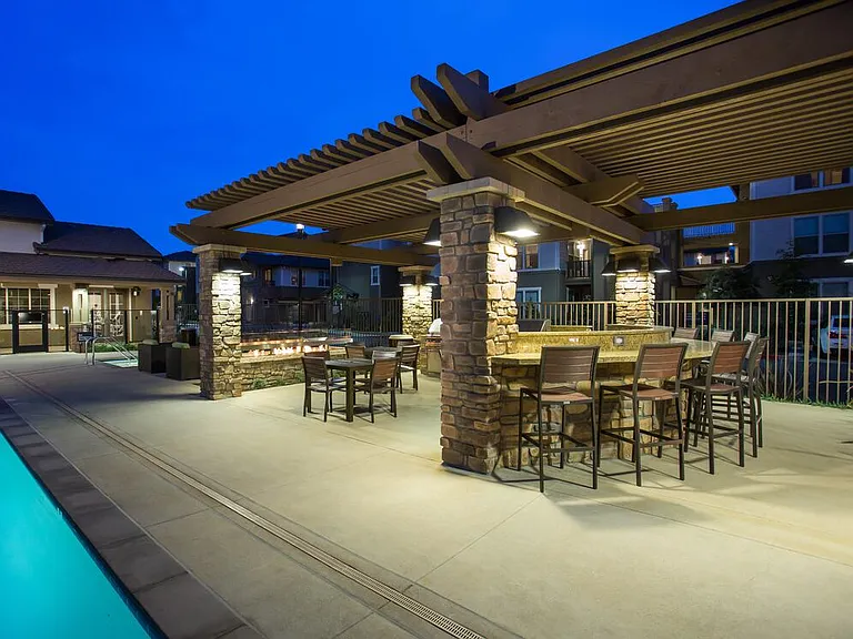Poolside Lounge