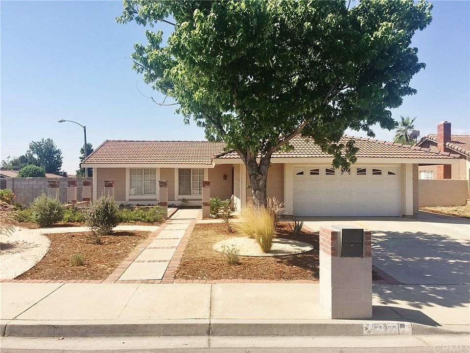 1st image of 23953 Deerfern Ave