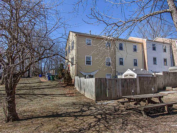 4th image of 112 Canterbury Ct