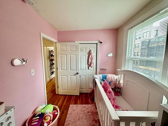 5th image of 357 Hanover St APT 2