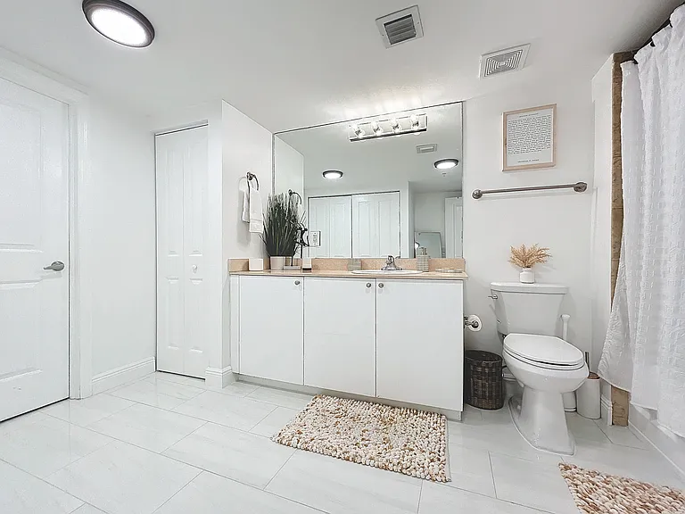 600 S Dixie Hwy #630 — Photo 15
