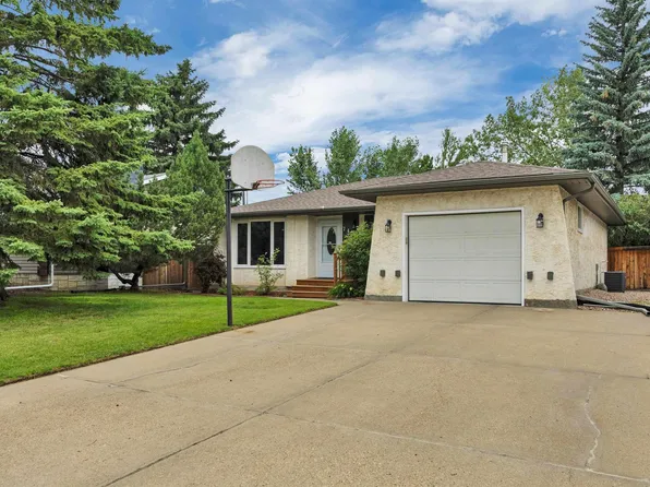 7416 33rd Ave NW, Edmonton, AB T6K 1J4