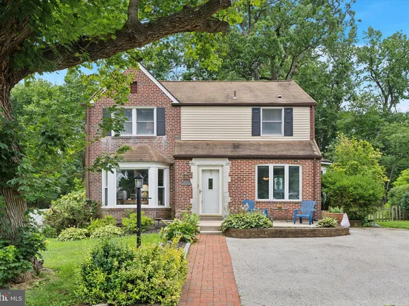 1705 Green Valley Rd, Havertown, PA 19083