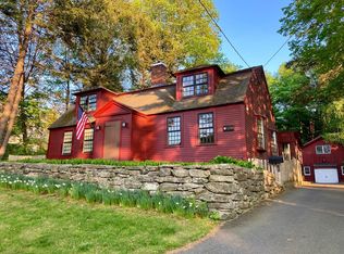 272 Amity St, Amherst, MA 01002