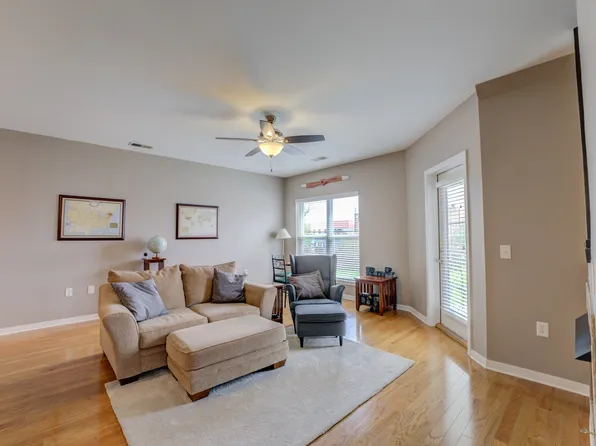 426 N Front St APT 106, Memphis, TN 38103
