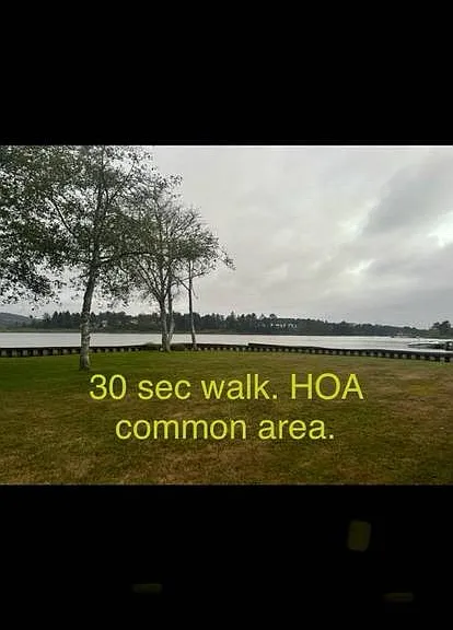 1253 NE East Lagoon Dr — Photo 14
