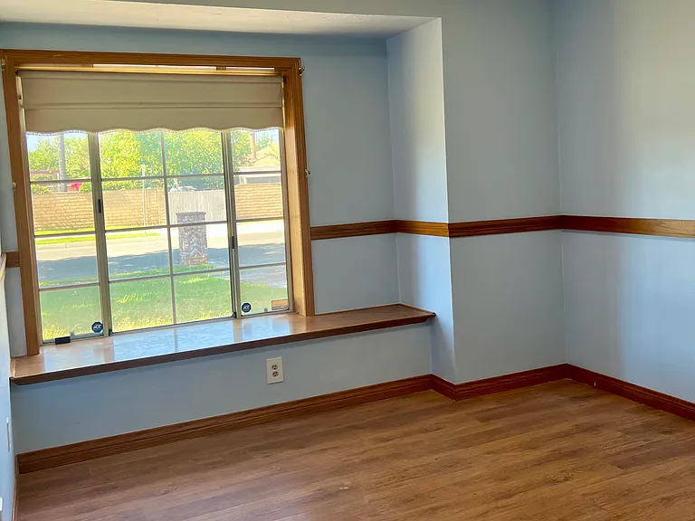 850 E Oak Hill St #1 — Photo 7