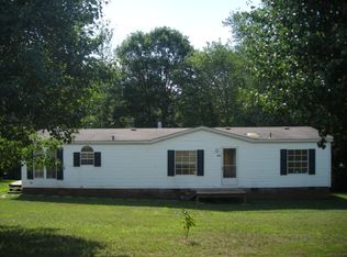 2100 Wildwood Dr, Hickory, NC 28601