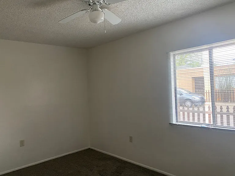 4235 E Fairmount St #12 — Photo 5