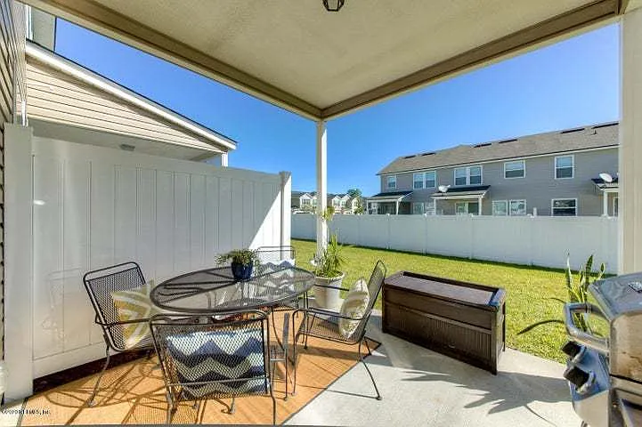 619 Grover Ln — Photo 22
