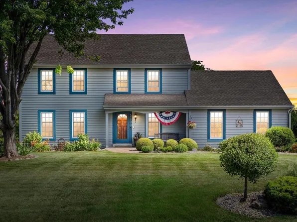 5300 Clover LANE, Racine, WI 53406