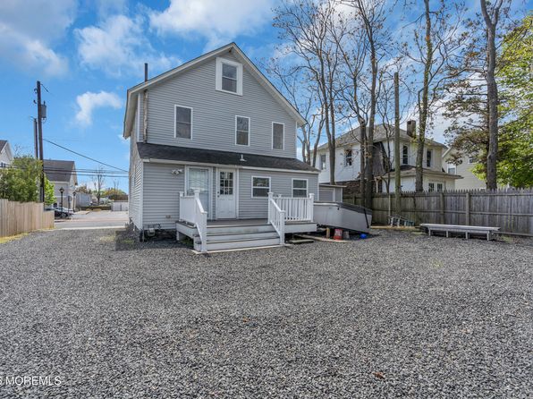 704 18th Ave, Lake Como, NJ 07719